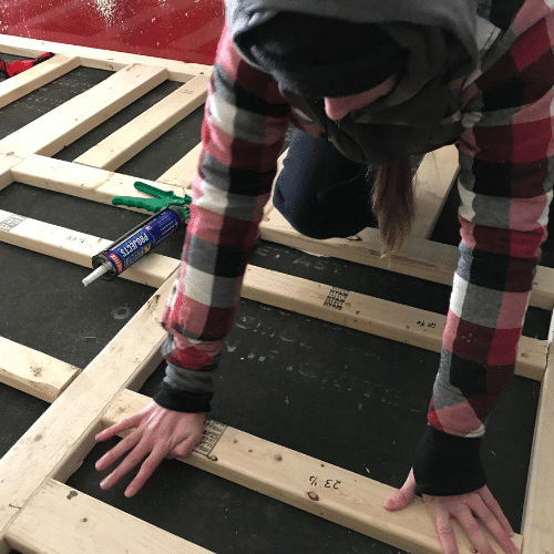 How do you handle the floor being uneven on a bus?