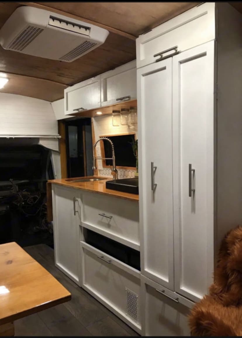 Ovens: Do You Actually Need One in a Bus?