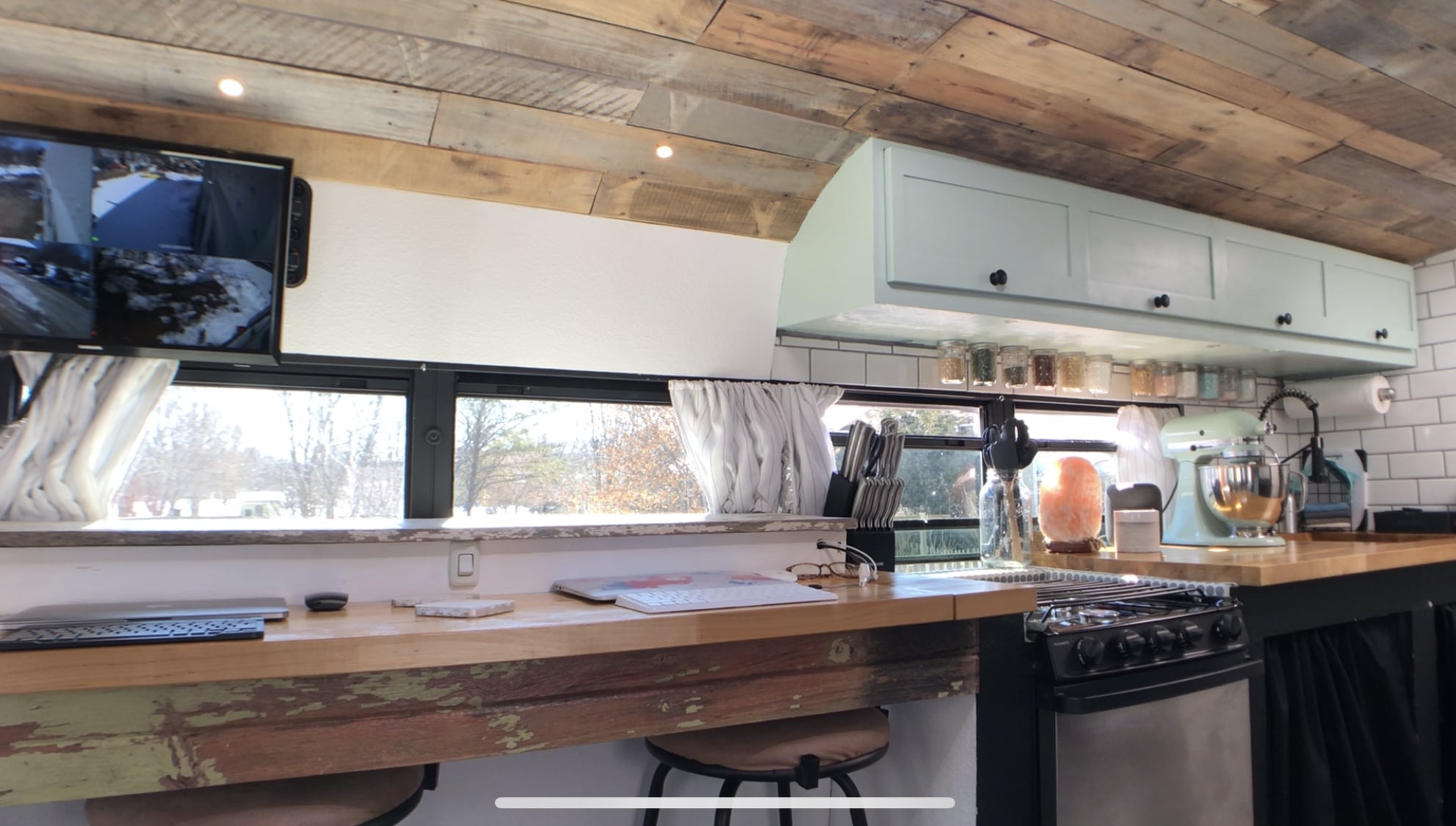How Can Open Shelving in the Kitchen Work When Everything Will Fall?