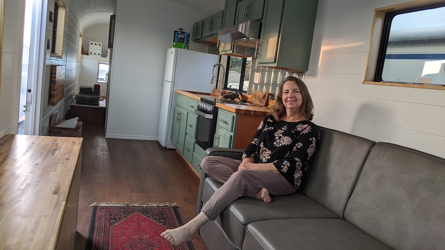 2. The Couples Medium Bus (25-32 ft)