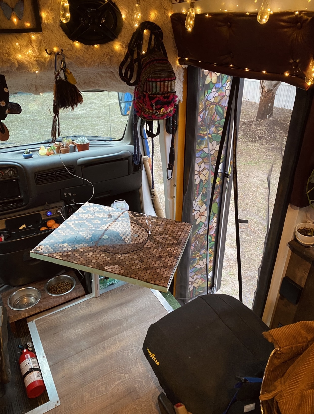 6. The Rear Platform Garage Layout (32-40 ft)