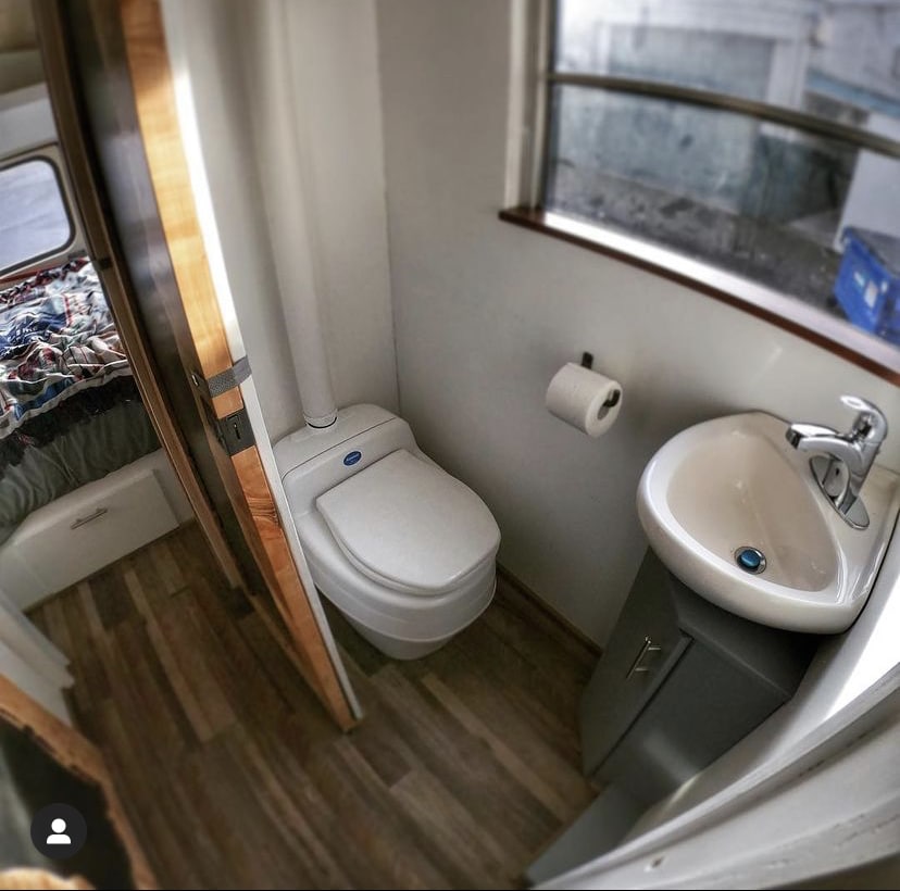 Is it possible to put a shower on recycled water looping through a purifier?